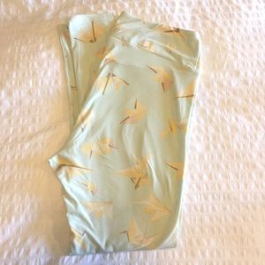 Lula Roe paper planes/origami/oragami* TC leggings